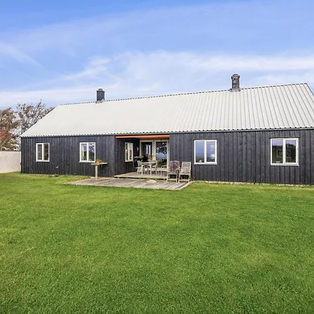 4 Bedroom Stunning In