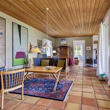 4 Bedroom Stunning In * Karby