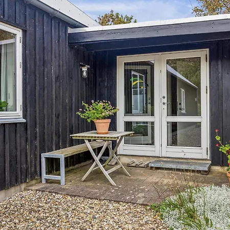 4 Bedroom Stunning In * Karby