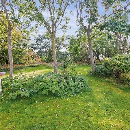 4 Bedroom Stunning In בית נופש